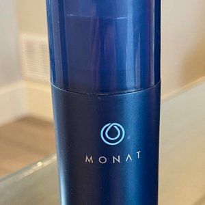 Monat Tousled Texturing Mist